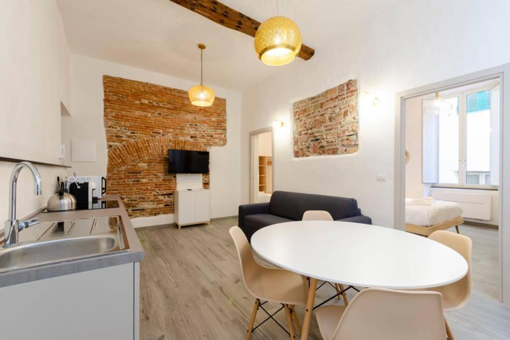 Castelli'S Apartments Campo 12 Genoa Bagian luar foto