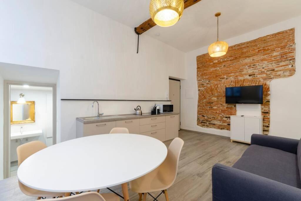 Castelli'S Apartments Campo 12 Genoa Bagian luar foto
